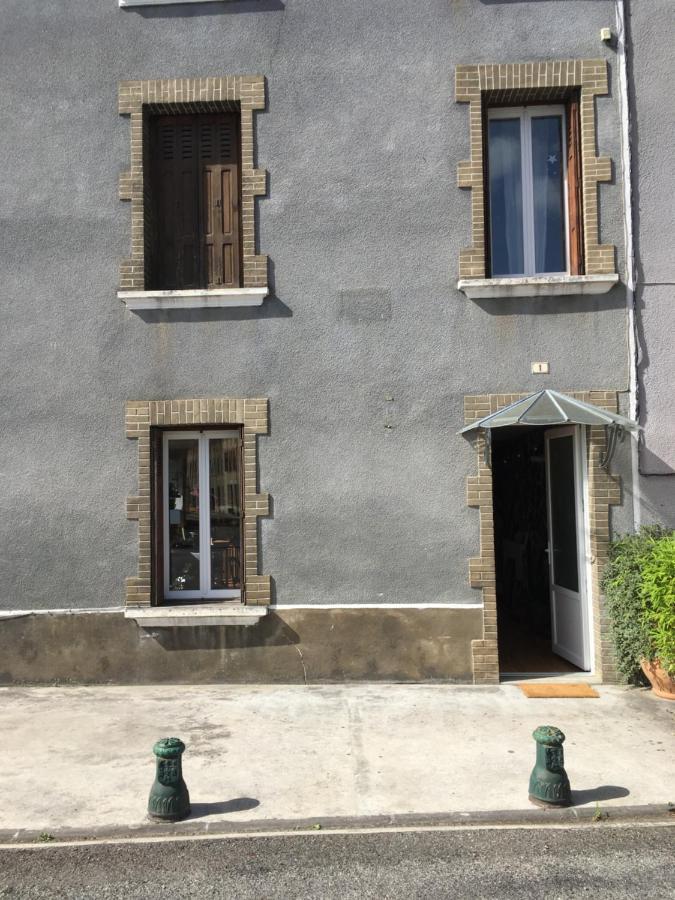 Séjour chez l'habitant Homestay Fougax-et-Barrineuf Exterior foto