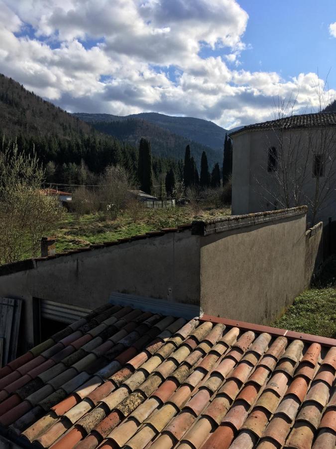 Séjour chez l'habitant Homestay Fougax-et-Barrineuf Exterior foto